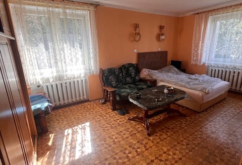 DUŻY DOM WOLNOSTOJĄCY W WOŁOWIE