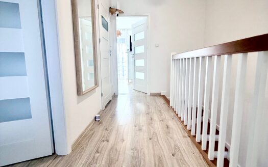 BRZEZIA ŁĄKA – KOMFORTOWY DOM Z OGRODEM