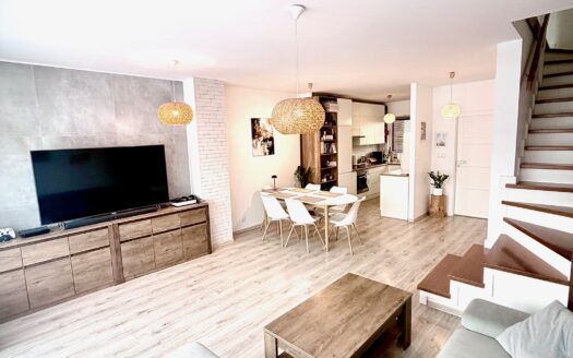 BRZEZIA ŁĄKA – KOMFORTOWY DOM Z OGRODEM