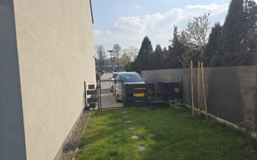 BRZEZIA ŁĄKA – KOMFORTOWY DOM Z OGRODEM