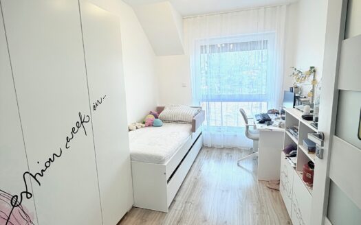 BRZEZIA ŁĄKA – KOMFORTOWY DOM Z OGRODEM