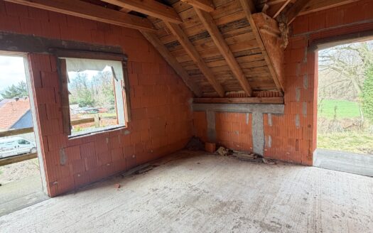 GŁĘBOWICE – DOM WOLNOSTOJĄCY W STANIE SUROWYM